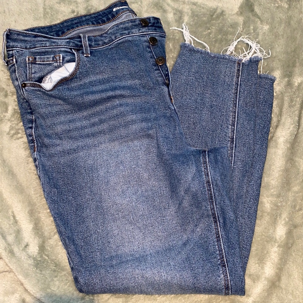 Old Navy rockstar super skinny mid rise, size 18 button-down/4 button denim jean